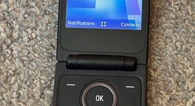Mint
													TCL Flip Phone, photo 2 of 8