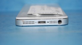 Good
													Apple iPhone 5 - Sprint, Black, 16 GB, A1429, photo 5 of 8
