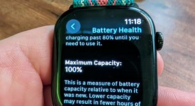 Mint
													Apple Watch Series 10 46mm - Unlocked, Black, A3003 - Cellular, Aluminum, photo 4 of 10