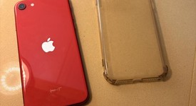 Good
													Apple iPhone SE 2nd Gen 2020 - Unlocked, Red, 64 GB, A2275, photo 4 of 17