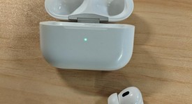 Used
													Apple AirPods Pro 2 - Lightning, photo 5 of 7