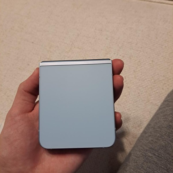 Samsung Galaxy Z Flip6 - AT&T, 256 GB, Mint, 12 GB, SM-F741U