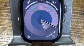 Good
													Apple Watch Series 4 44mm - Unlocked, Gray, A1976 - Cellular, Aluminum, photo 4 of 6