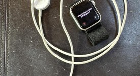 Good
													Apple Watch SE 1st Gen 40mm - Gray, A2351 - GPS, Aluminum, photo 5 of 9