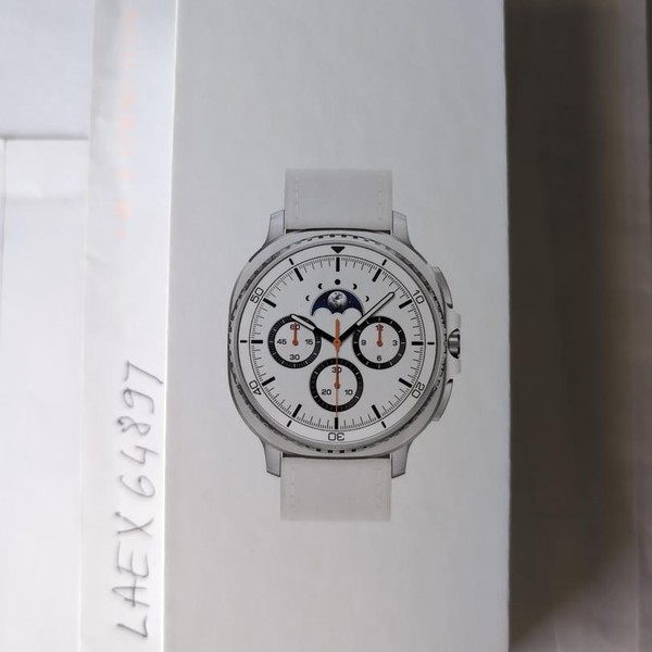 Samsung Galaxy Watch8 Classic - Wi-Fi, White, SM-L500, 46mm