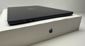Mint
													MacBook Air 2024 (M3) - 15" - Apple M3, Midnight, 256 GB, 8 GB, 10-core GPU, photo 5 of 7