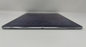Good
													Apple iPad Pro 12.9" 1st Gen 2015 - Unlocked, Gray, 128 GB, A1652, 1st Gen 2015, photo 3 of 6