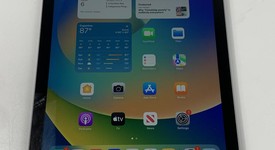 Mint
													Apple iPad 5th Gen - Wi-Fi, Gray, 32 GB, A1822, photo 1 of 7