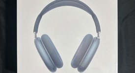 New
													Apple AirPods Max - Sky Blue, photo 1 of 6