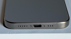 Mint
													Apple iPhone 15 Pro - Unlocked, Natural, 128 GB, A2848, photo 5 of 10