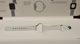 Good
													Apple Watch Series 3 38mm - Silver, A1858, Aluminum - GPS, photo 5 of 6
