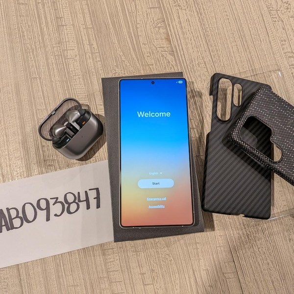 Samsung Galaxy S25 Ultra - Unlocked, 256 GB, Whitesilver, 12 GB, SM-S938U1