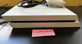 Good
													PlayStation 4 - White, 500 GB, Standard, photo 5 of 9