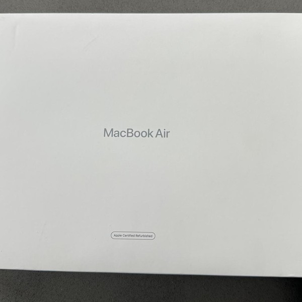 MacBook Air 2025 (M4) - 13 inch - 256 GB, Starlight, 16 GB, Apple M4