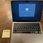 Good MacBook Air 2022 (M2) - 13 inch - 256 GB, Gray, 16 GB, Apple M2