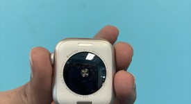 Mint
													Apple Watch SE 3rd Gen 40mm - Unlocked, Starlight, A3326 - Cellular, photo 2 of 6