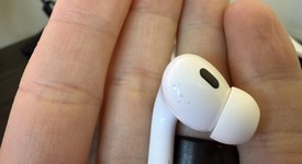 Used
													Apple AirPods Pro 2 - USB-C, photo 2 of 6