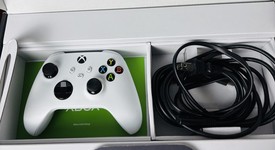 Good
													Xbox Series X (2020) - Robot White, 1 TB, All-Digital, photo 2 of 13