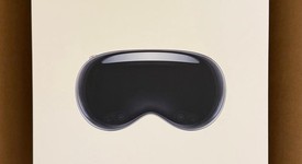New
													Apple Vision Pro - 1 TB, photo 3 of 5