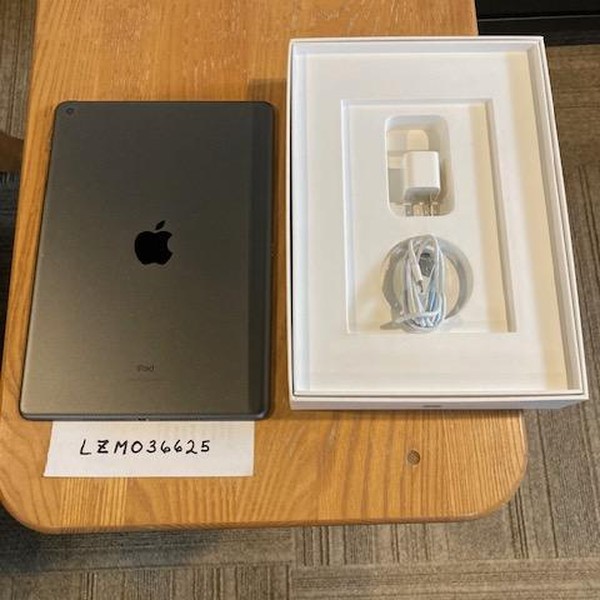 Apple iPad 9th Gen - Wi-Fi, 64 GB, Gray, A2602