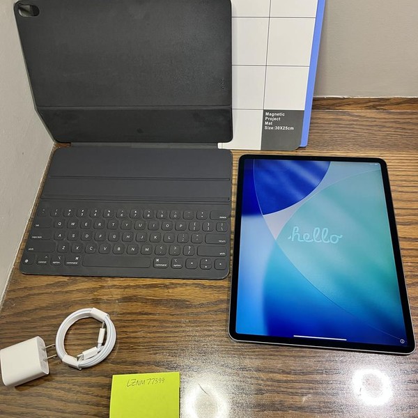 Apple iPad Pro 12.9 inch 3rd Gen 2018 - Wi-Fi, Gray, 64 GB, A1876