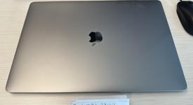 Good
													MacBook Pro 2016 (With Touch Bar) - 15" - Gray, 256 GB, 16 GB, photo 1 of 12