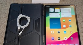 Mint
													Apple iPad Pro 11" 4th Gen 2022 - Wi-Fi, Silver, 128 GB, photo 1 of 10