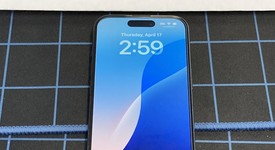 Mint
													Apple iPhone 15 - T-Mobile, Black, 128 GB, A2846, photo 2 of 8