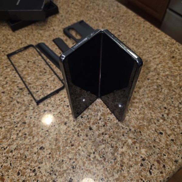 Samsung Galaxy Z Fold4 5G - Unlocked, 512 GB, Gray, 12 GB, SM-F936U1