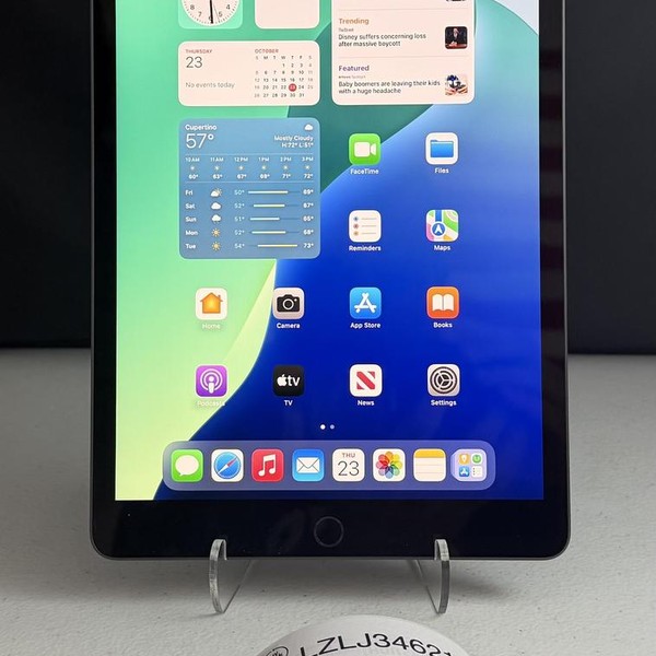 Apple iPad 7th Gen - Wi-Fi, 32 GB, Gray, A2197