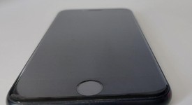 Fair
													Apple iPhone SE 2nd Gen 2020 - Unlocked, Black, 64 GB, A2275, photo 4 of 7