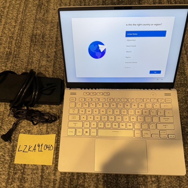 Asus ROG Zephyrus G14 (2023) GA402 - 1 TB, White, 16 GB, AMD Ryzen 9