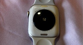 Good
													Apple Watch SE 2nd Gen 44mm - Starlight, A2723 - GPS, Aluminum, photo 3 of 5