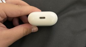 Used
													Apple AirPods 2nd Gen - Lightning Case, photo 5 of 12