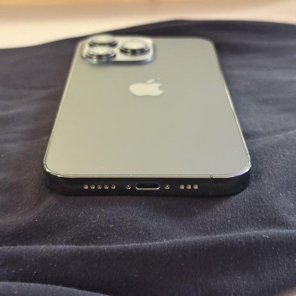 Apple iPhone 13 Pro - Unlocked, 256 GB, Graphite, A2483