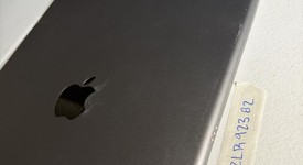 Good
													Apple iPad Pro 12.9" 2nd Gen 2017 - Unlocked, Gray, 256 GB, photo 6 of 6