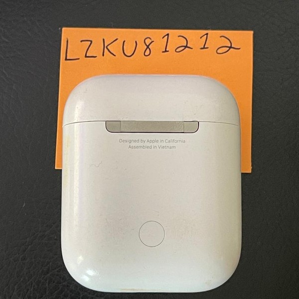 Apple AirPods 2nd Gen - Lightning Case