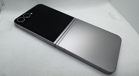 Good
													Samsung Galaxy Z Flip6 - T-Mobile, Silver, 256 GB, 12 GB, SM-F741U, photo 1 of 3