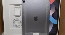 Mint
													Apple iPad Air 4th Gen - Unlocked, Gray, 64 GB, A2324, photo 1 of 6