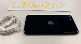 Mint
													Apple iPhone SE 3rd Gen 2022 - Unlocked, Midnight, 64 GB, A2595, photo 2 of 8