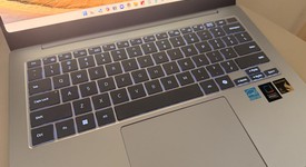 Mint
													Samsung Galaxy Book4 Edge - Sapphire, 512 GB, 16 GB, 14", photo 5 of 9