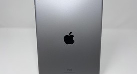 Mint
													Apple iPad Pro 9.7" - Wi-Fi, Gray, 128 GB, A1673, photo 2 of 6