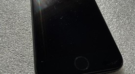 Good
													Apple iPhone 7 - AT&T, Jet Black, 32 GB, A1778, photo 4 of 5