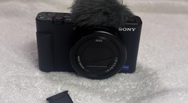 Mint
													Sony ZV-1F - Black, photo 2 of 5
