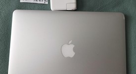 Good
													MacBook Pro 2015 (Retina) - 13" - Silver, 128 GB, 8 GB, photo 2 of 23