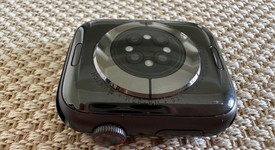 Good
													Apple Watch Series 6 44mm - Unlocked, Gray, A2294 - Cellular, Aluminum, photo 5 of 5