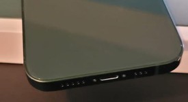 Good
													Apple iPhone 13 - Unlocked, Green, 128 GB, A2482, photo 2 of 6