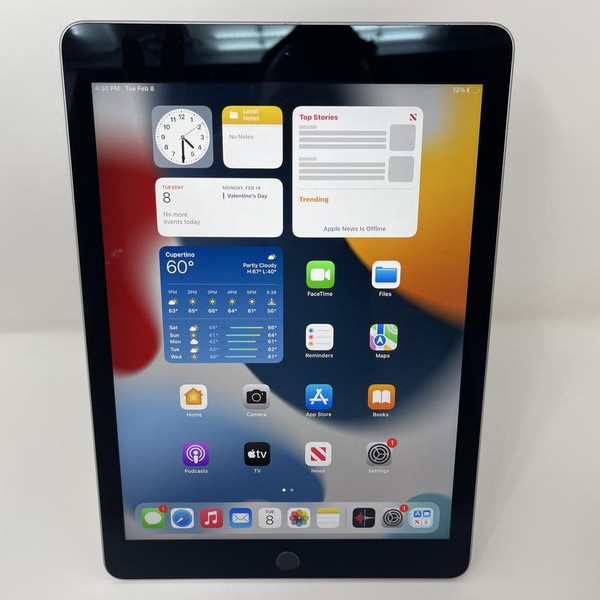 Apple iPad Pro 9.7 inch - Wi-Fi, 32 GB, Gray, A1673