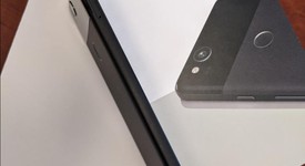 Mint
													Google Pixel 2 - Verizon, Black, 64 GB, Verizon Edition, photo 3 of 9