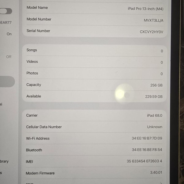 Apple iPad Pro 13 inch (M4) 2024 - Unlocked, 256 GB, Silver, 8 GB, A2926, Standard Glass
